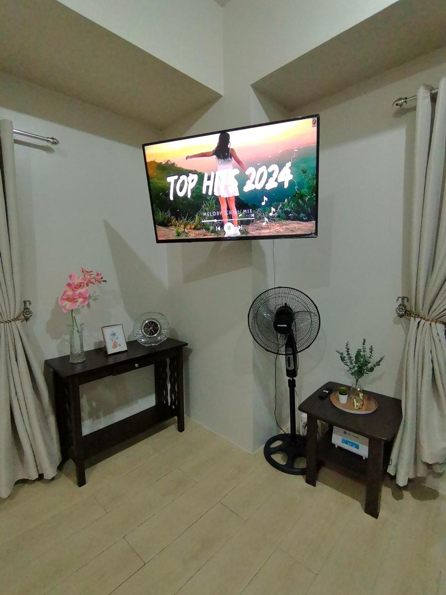 Roomy Condotel Across Naia Terminal 3